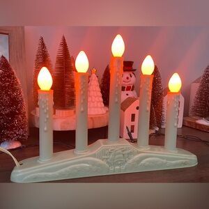 Vintage Christmas window light decor - plug in - cream and orange